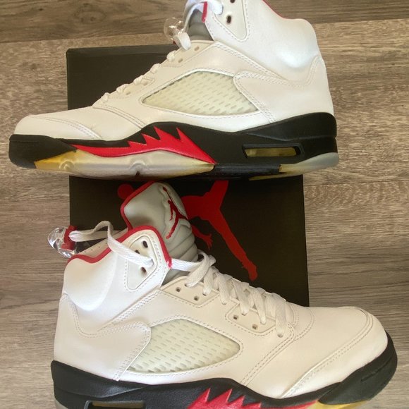 Air Jordan 5 Retro 2013 Fire Red Sz.8(Mens) / 9.5(Womens) main image 5